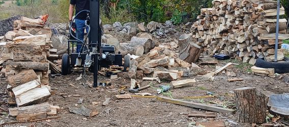 Firewood $125 a rick (Delivery Available)