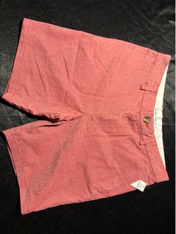 Old Navy Ultimate Slim Built-In Flex Shorts Size 31 - New With Tags