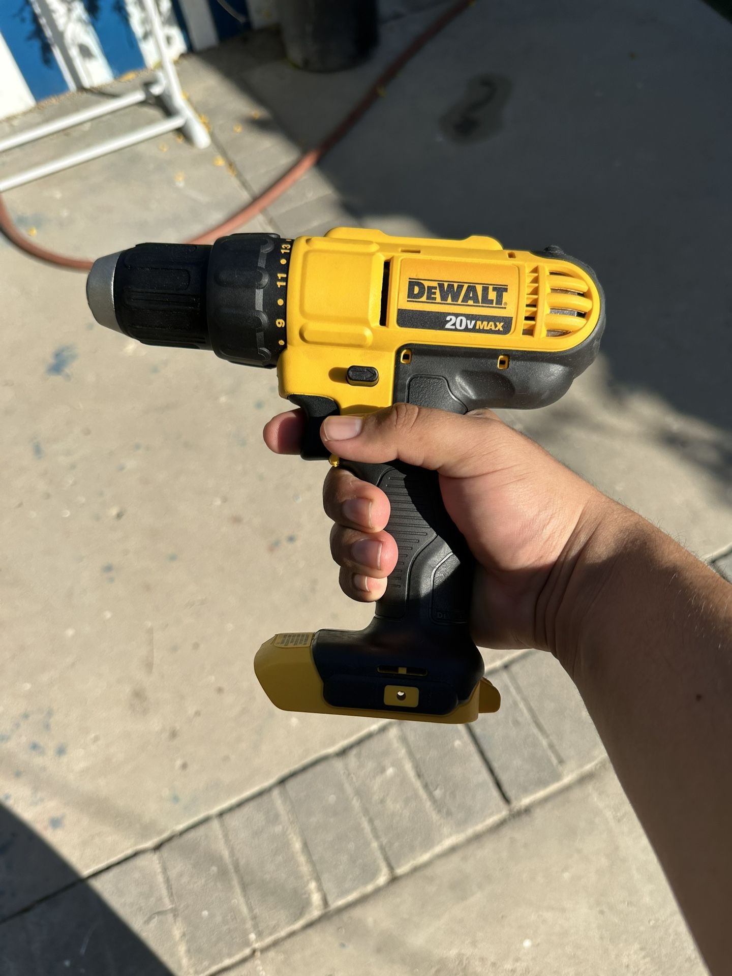 New Dewalt 20v Max Cordless Driver/Drill No Battery