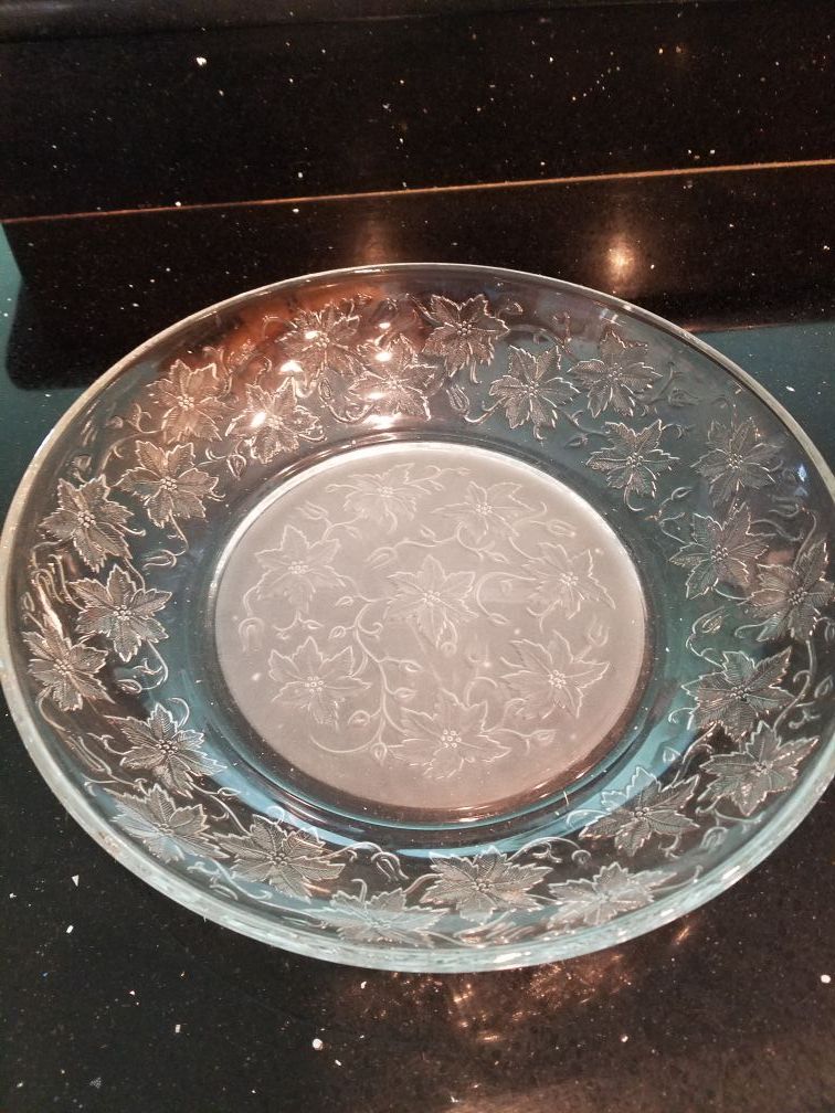 NEW Holiday Poinsettia ,Princess House Crystal glass bowl