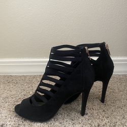 Black Limelight Cage Heel
