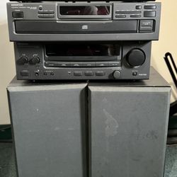 KENWOOD Stereo with CD Player