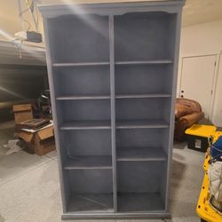 Free Bookshelf
