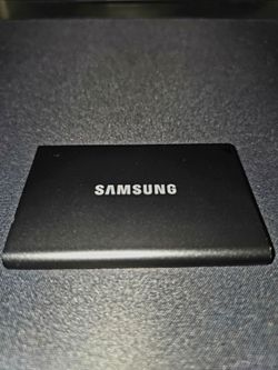 Samsung T7 2TB Portable  SSD
