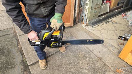 Chain Saw Runs Great 20" Bar