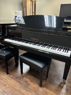 Beautiful 1995 Yamaha GH1B Baby Grand Piano (5'3") – Made in Japan