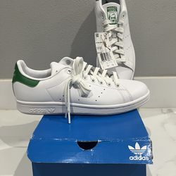 Adidas STAN SMITH. Women Size 9