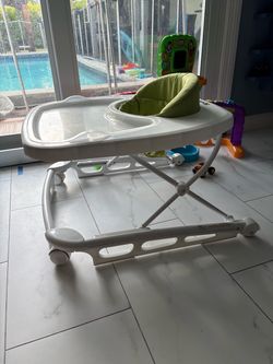 Joovy baby walker
