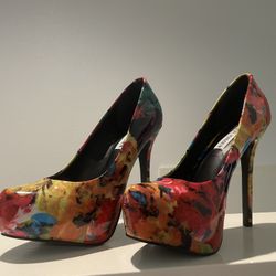  Steve Madden Heels