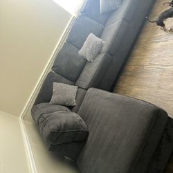 Gray Sectional Couch CAN DELIVER 🚚