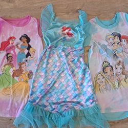 Girls 4T Princess Nightgowns (3)