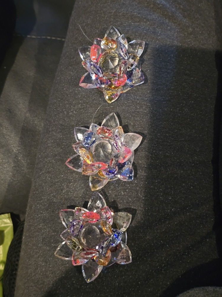 Dainty 2.5" Diameter Crystal Flower!! Multicolor To Adorn Any Decor!!