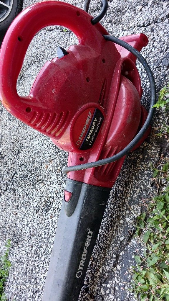 Troy Built Electric Leaf Blower