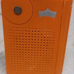 Vintage PocketMate Radio