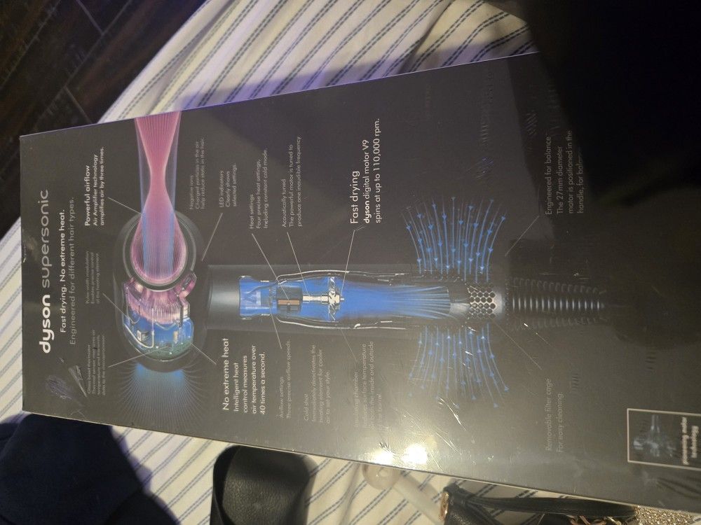 Dyson Supersonic Blow Drier