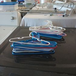 Kids Hangers 28 Hangers for $7