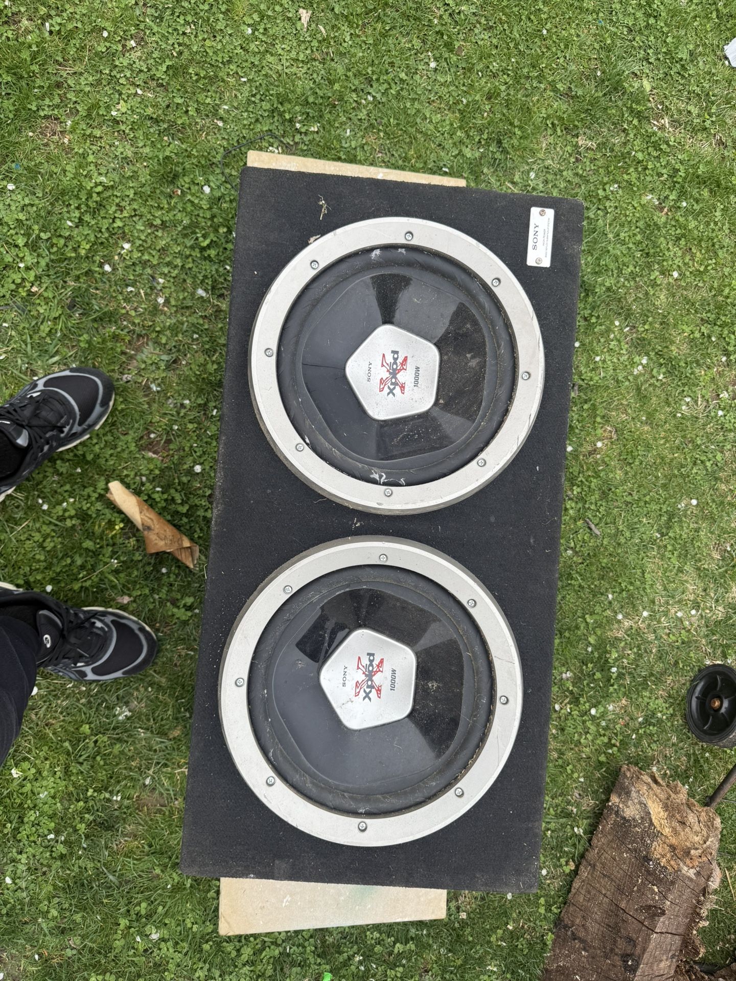 Speaker for car