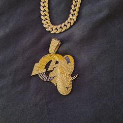 Los Angeles Rams Iced Out Rhinestone Pendant Necklace