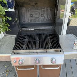 Weber 300 natural gas grill