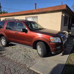 2010 Ford Exploerer XLT, $5,000.00