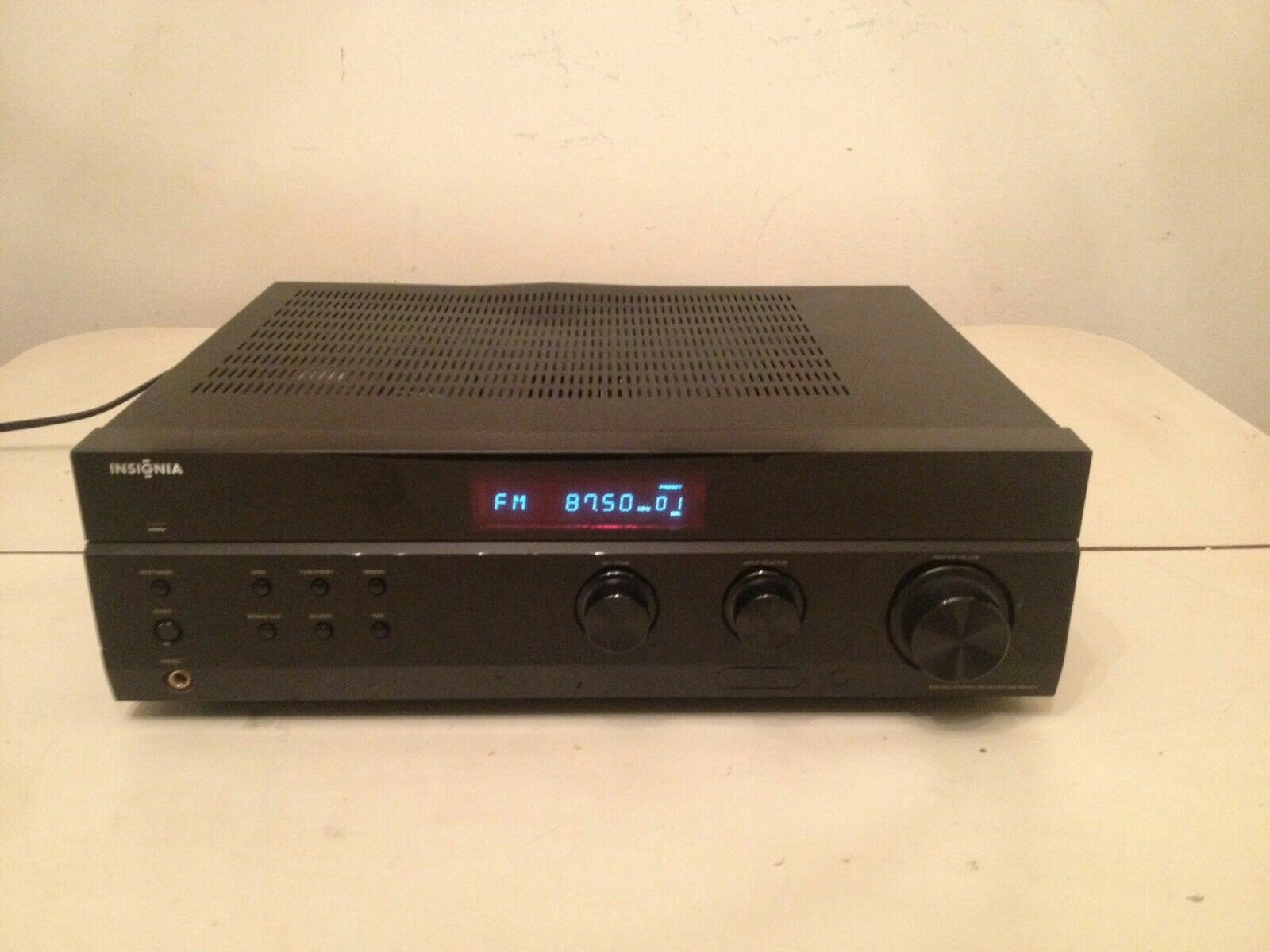 Insignia NS-R2001 Stereo Receiver AM/FM 200w 2.0 Channel