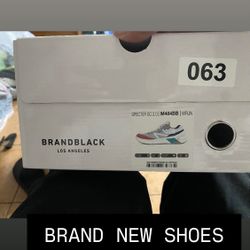 BRAND NEW SHOES -MENS SIZE 10M VIBRAM SPECTER SC 2.0 With OG Box.