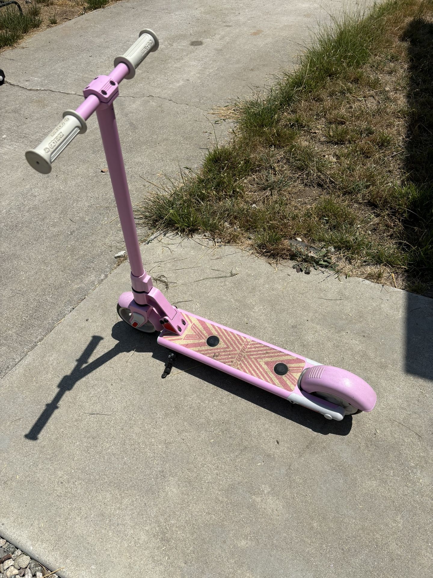 GOTRAX GKS Electric Scooter - Pink