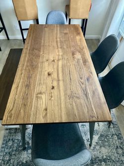 Wood dinning table