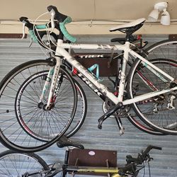 Woman's Lexa  Trek BIKE