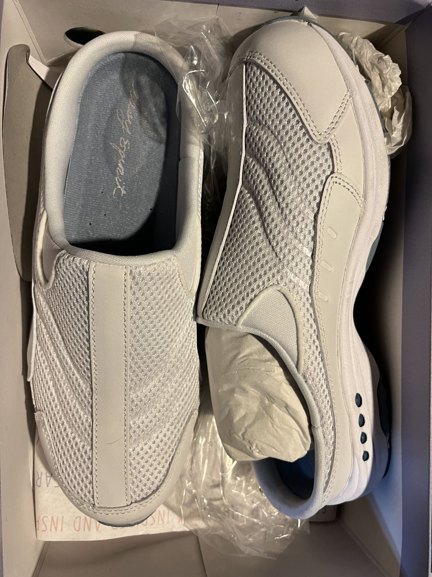 Easy spirit slip on sneakers