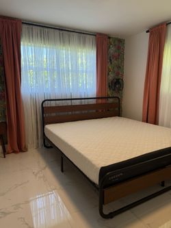 King Size Bed No Mattress