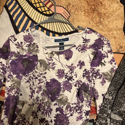 Women’s med dress shirt