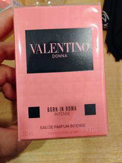 Valentino (Donna)  Born In Roma