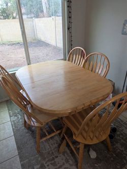 5 chair extendable leaflet table