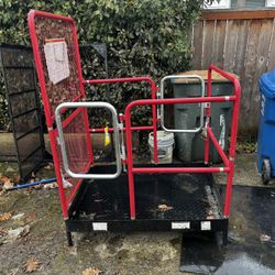 Dayton Double Door Work Platfm