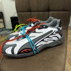 Pumas shoes size 11