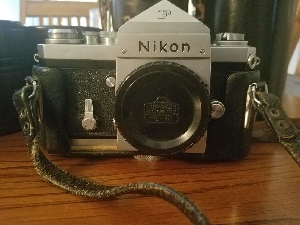 Nikon F slr camera