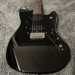 Squier Mustang Short Scale Guitar (PLEASE READ)