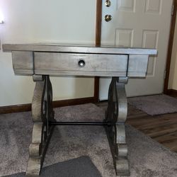 Square End Table 