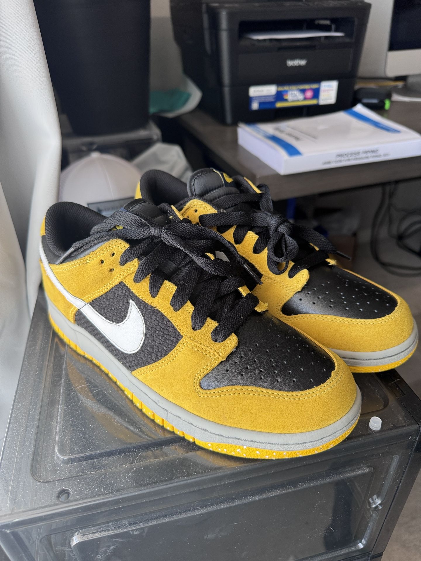 Nike Dunk Low Varsity Maize