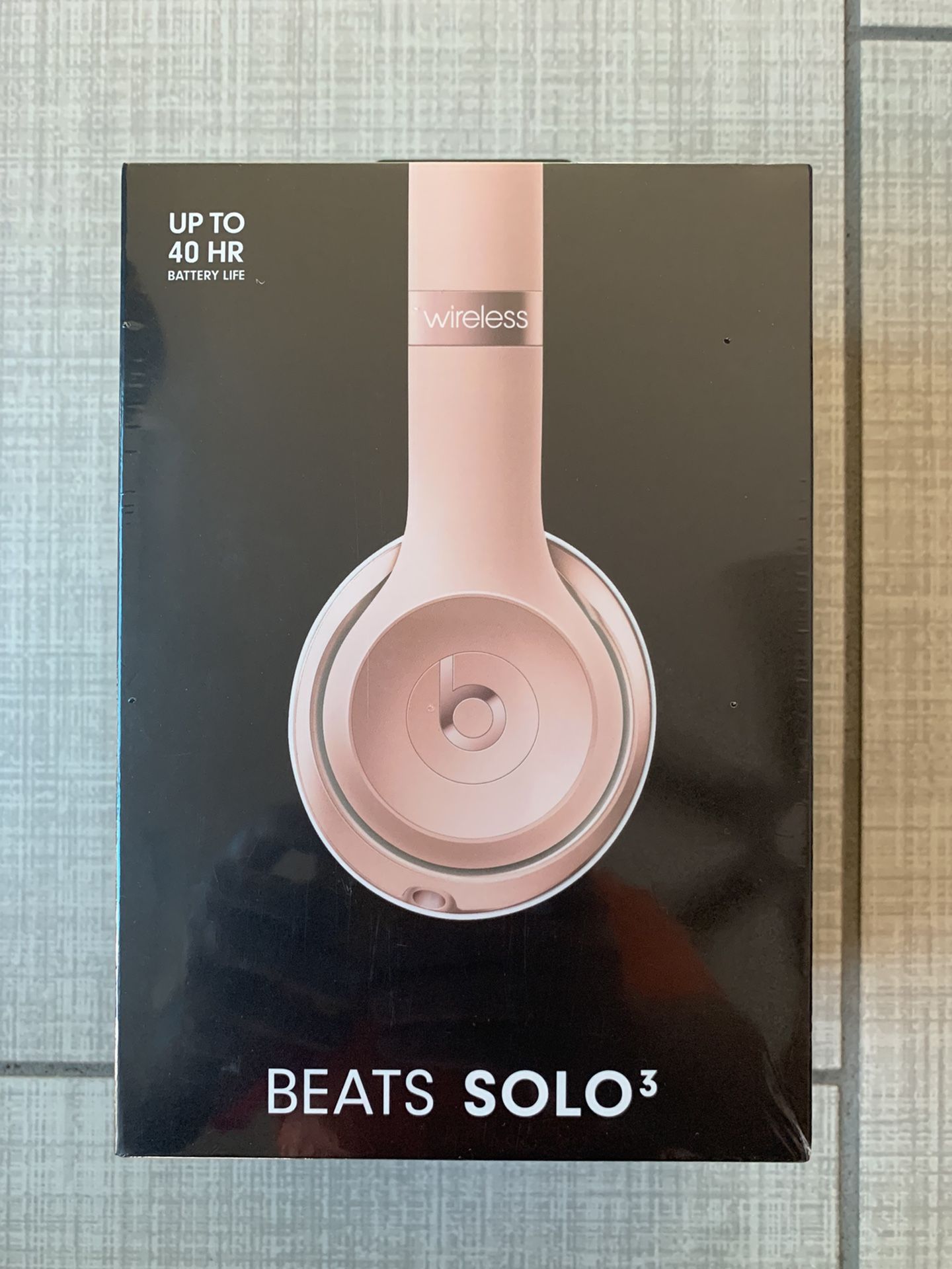 Beats Solo 3 Headphones NEW IN BOX for Sale in Phoenix AZ OfferUp