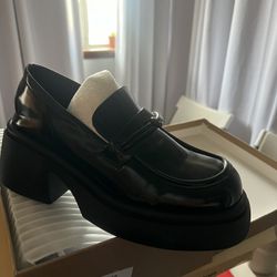 Loafers, Black