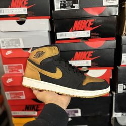 Jordan Melo PE 1s size 12 VNDS 