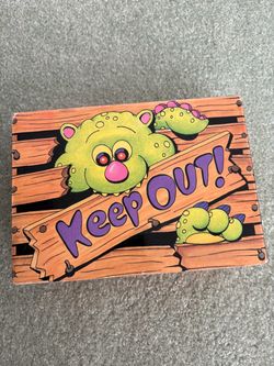 Vintage 1992 Avon "Keep Out!" Monster Door Sign (Tested & Works)