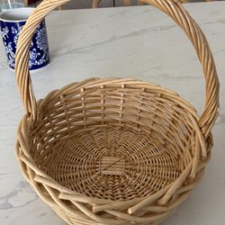 Wicker basket
