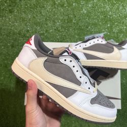 Travis Scott Reverse Mocha Jordan 1 Low
