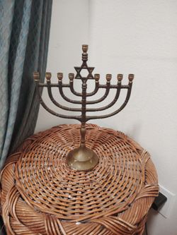 ✨ Vintage Brass Menorah – 9 Branch Hanukkah Candelabra – Judaica Decor ✨
