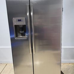 GE Profile 25.3 cu. ft. Side by Side Stainless Steel Refrigerator - GSE25GSHKCSS 