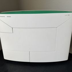 Jade 20 Sewing Machine And Desk 