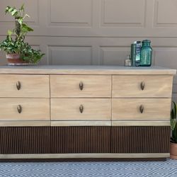 Beautiful and Rare MCM 9 Drawer Dresser